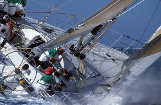 Teamwork on the maxi yacht Nicorette
