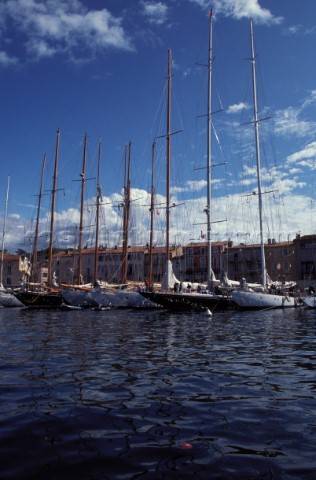 Yachts and masts in harbour