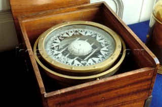 Classic Compass in Box