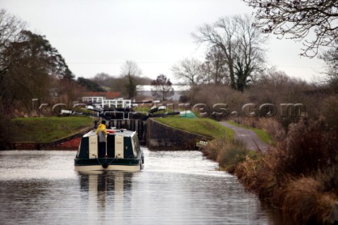  Devises Flight  Canal boats on English Kennet and Avon Canals