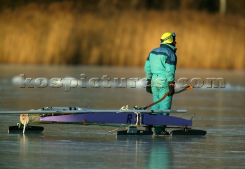 Gyenesdias 22 January 2004 DN ICE SAILING WORLD CHAMPIONSHIP Andrei Astashev  R 21  Ice boat dismast