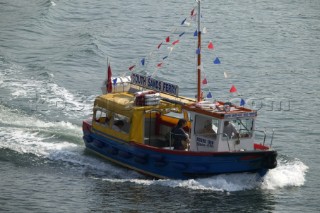 Ferry crossing river at Salcombe