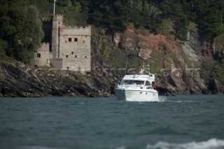 Motor boat approaching Dartmouth harbour