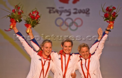Qingdao China  20080817  Olympic Games Yngling  Great Britain  Sarah Ayton Sarah Webb and Pippa Wils