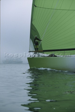 Rolex Fastnet Race 2001 The Solent Cowes Isle of Wight UK Organised by the RORC the race starts in C