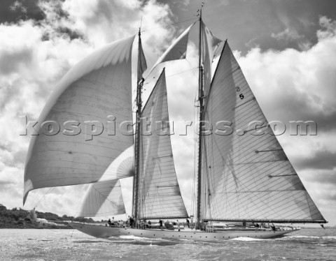 Schooner Eleonora  Classic yachts racing in The Solent