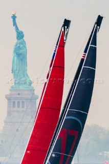 Race Day 1Oracle Team USAEmirates Team New Zealand