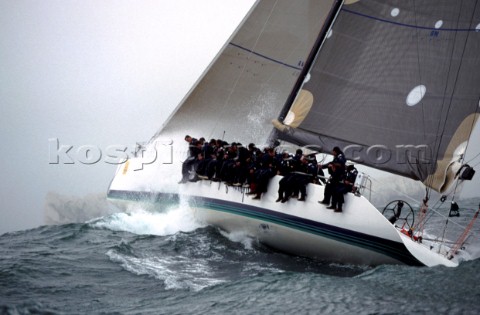 Heavy weather sailing Fastnet Race 2002
