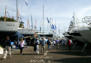 Visitors at the 2003 Southampton Boat Show