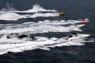Startline action from the Powerboat P1 World Championships 2004 - Grand Prix of Italy