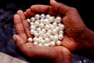 Perle australianeAustralian pearls. Ph.Carlo Borlenghi /