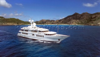 Superyacht Huntress under way in the Caribbean