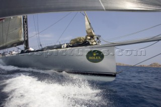 Bow of super maxi Maximus during the Maxi Yacht Rolex Cup 2005