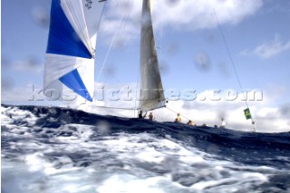 FORMIDABLE in rough seas during the Rolex Middle Sea Race 2005