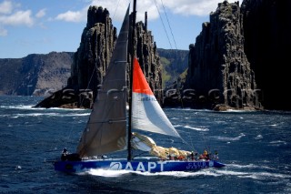Nicorette sponsored by AAPT hugs the coast of Australia as she enters the Bass Strait in the 2005 Rolex Sydney Hobart race