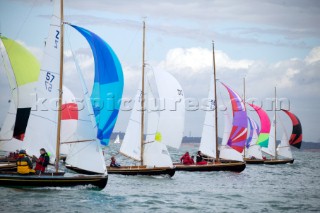 COWES, ENGLAND - AUGUST 1: The colourful spinnakers of the classic X yacht fleet during Day 4 of Skandia Life Cowes Week 2006. (Photo by Kos/Kos Picture Source via Getty Images)