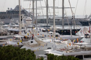 Crowded Monaco superyacht show