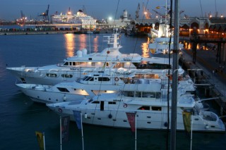 Motoryachts moored in Valencia