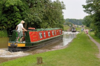 Approaching Grindley Brook locks,Llangollen canal,Whitchurch,Shropshire,England.July 2006.