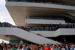 Crowds of Spectators line the vantage points in Port AmericaÕs Cup