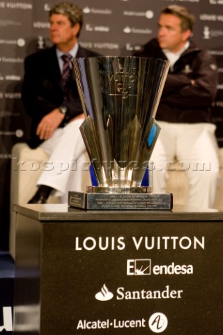 Valencia 14 04 2007Louis Vuitton Cup RR1Skippers Press Conference Michel Bonnefous President of the 