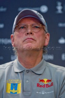 Valencia, 15 04 2007 Louis Vuitton Cup RR1 Owner Press Conference. Johan Stenman - Victory Challenge