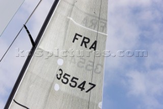 Main sail and sail numbers
