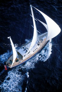 Superyacht Camelia under sail