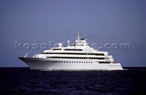 Cruising superyacht Lady Moura underway