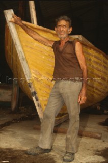 Cuba - local fishermen boat building