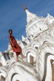 Mingun, Myanmar (Burma) 07 01 07    Hsinbyume Paya