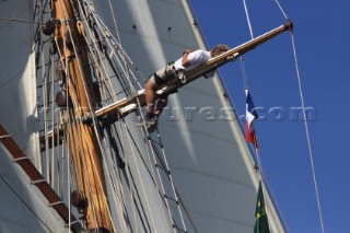 Les Voiles de Saint-Tropez 2011 - bowman sleeping on the spreader 100ft above the deck
