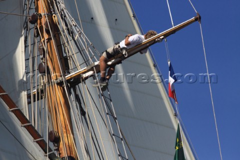 Les Voiles de SaintTropez 2011  bowman sleeping on the spreader 100ft above the deck