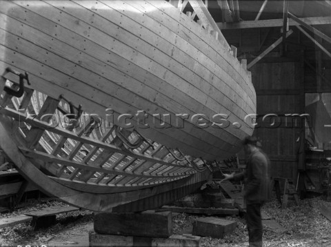 Planking up a yacht at Hillyards Yard in the 1930s