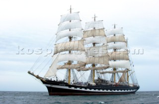 Tall ship Kruzenshtern sailing