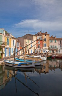 A favorite with artists, the Canal San Sebastien in Martigues provides both a safe haven from the Mistral but also a pleasant place to stroll and eat.